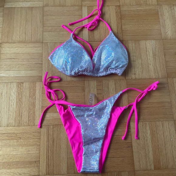 Metallic Contrast Binding Halter Triangle Tie Side Bikini - Picture 6 of 11